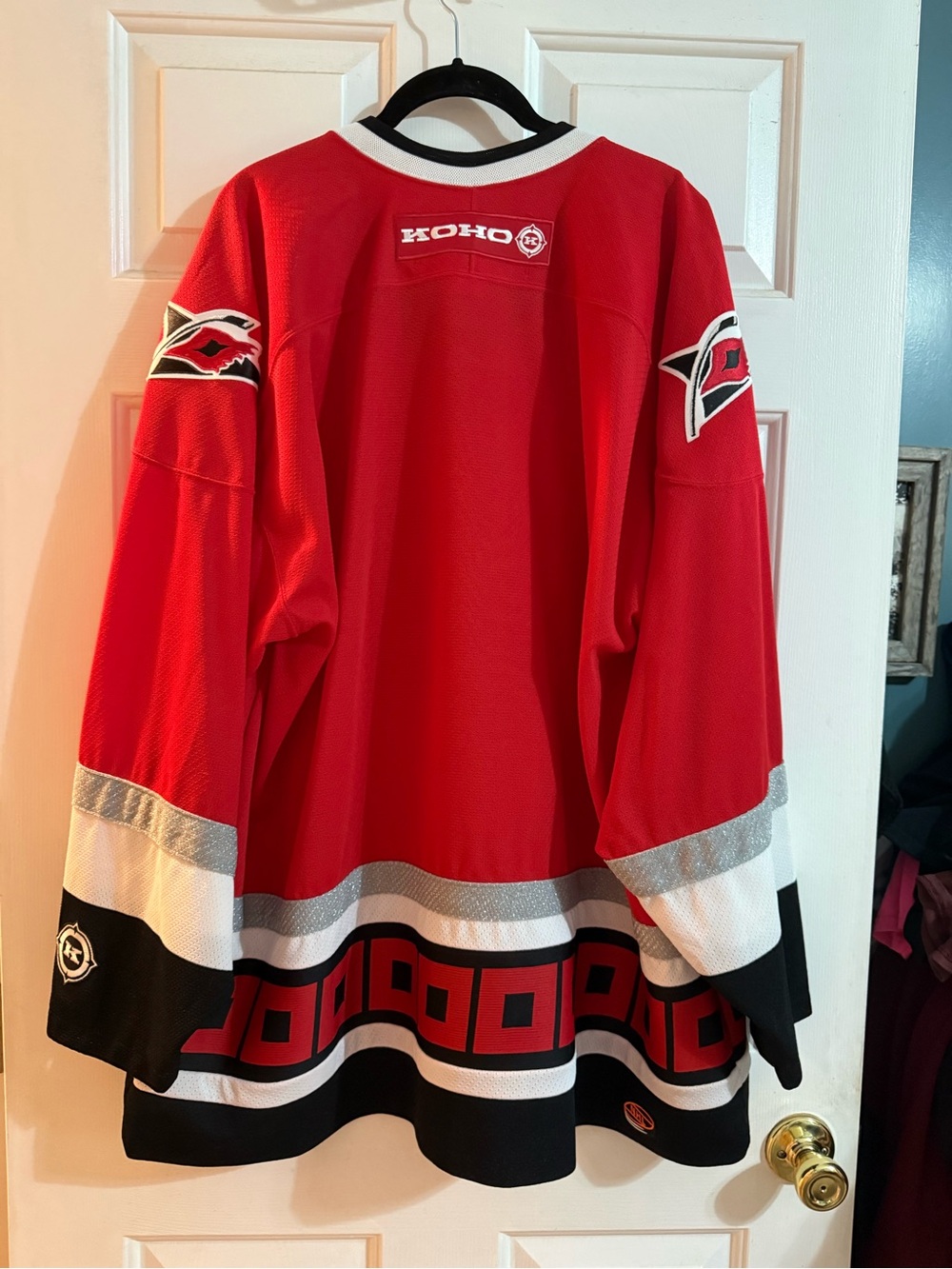 Men’s Red Carolina Hurricanes Hockey Jersey - Picture 4 of 5